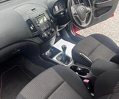 Hyundai i30 1.4 petrol - Image 7/10