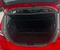 Hyundai i30 1.4 petrol - Image 8/10