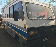 Ford Camper. V8 ford motor