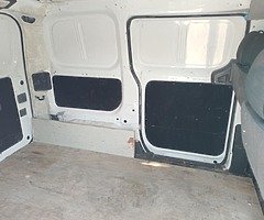 Nissan NV 200 - Image 3/10