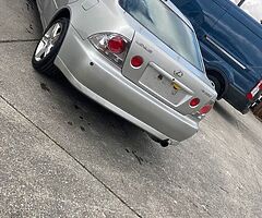 2000 Lexus IS 200
