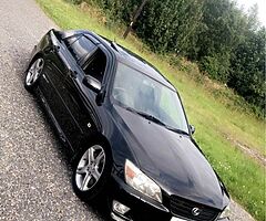 Is200
