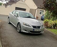 Lexus is250