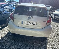Toyota Aqua Hybrid Automatic - Image 7/10