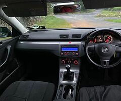VW Passat 1.6tdi Bluemotion - Image 6/8