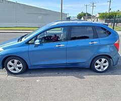 Honda FR-V - Image 3/10