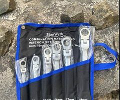 Selection of top quality tools pm for priced