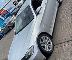 2005 BMW 325i