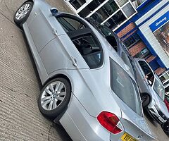 2005 BMW 325i
