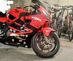 CBR 600 F4i