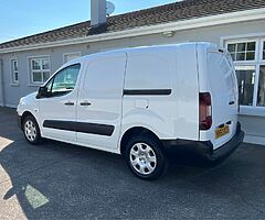 2013 Peugeot Partner