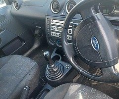 2004 ford fiesta 1.2 petrol starting and driving quick sale €475