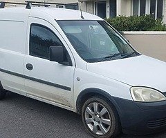 Opel combo 1.3 diesel cdti quick sale only €500 doe until 11/22 NO OFFERS