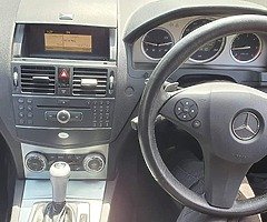 Mercedes-Benz c220 - Image 6/8