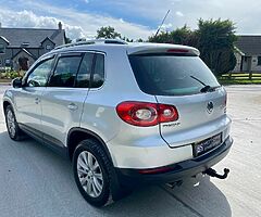2009 Volkswagen Tiguan - Image 4/10
