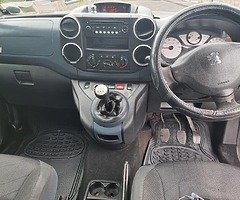 2012 peoguet 5 seater wheelchair accessible, - Image 7/9