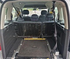 2012 peoguet 5 seater wheelchair accessible, - Image 8/9