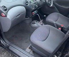 2003 toyota yaris - Image 8/8