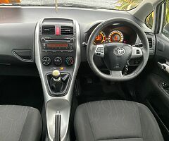 2011 TOYOTA AURIS 1.4 DIESEL NEW NCT 10/23 TAXED 10/22 6 SPEED MANUAL SPOTLESS - Image 9/10