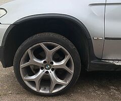 X5 BMW alloys 20 inche wheels staggered