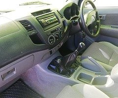 Toyota 2.7 VVTI 4x4 vary good condition and clean Roadworthy Don - Image 3/6