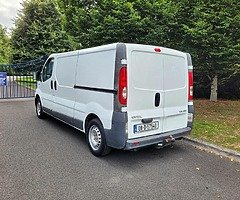 Opel Vivaro 2.0 LWB  - Image 7/10