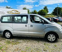 2013 Hyundai montana 8 seater we finance - Image 4/10