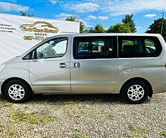 2013 Hyundai montana 8 seater we finance - Image 7/10