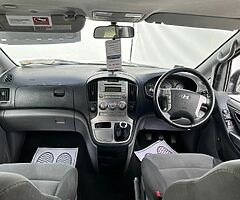 2013 Hyundai montana 8 seater we finance - Image 8/10