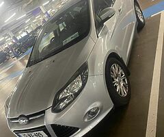 2012 Ford Focus titanium