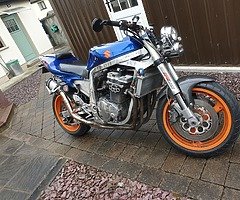 Suzuki gsxr 1127 - Image 8/8