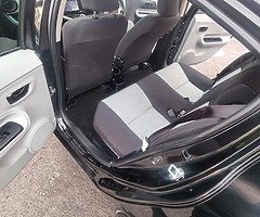 Toyota Aqua 1.5 Hybrid - Image 9/10