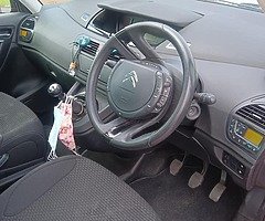 Citroen c4 passioco tax and nct - Image 4/9