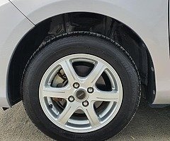 Toyota Vitz *High spec model* - Image 6/10