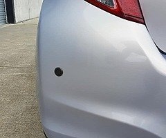 Toyota Vitz *High spec model* - Image 10/10