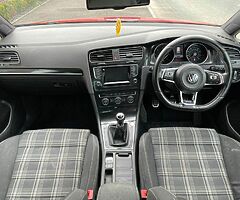2014 Volkswagen Golf - Image 7/9