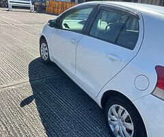 Toyota yaris (vitz) 2010 1l automatic