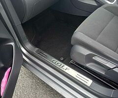 2009 Volkswagen Golf - Image 6/9