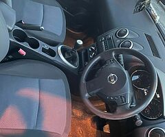 Nissan Qashqai +2 - Image 6/8