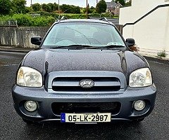 2005 Hyundi Sante Fe 4X4 - Image 4/7
