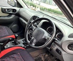 2005 Hyundi Sante Fe 4X4 - Image 6/7