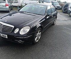 Mercedes e200