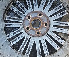 Vw Orginal Alloys wheels.