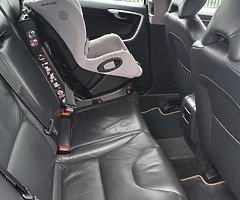 132 Volvo XC60 2.0D - Image 6/8