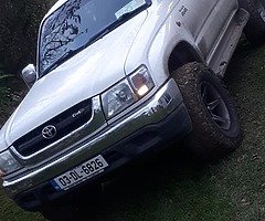 Toyota hilux crewcab