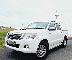 2015 2015 TOYOTA HILUX 2.5 D4D 4WD INVINCIBLE 5/SEATER CREW CAB CVRT 1/23 TAX 12/22  HILUX