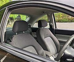 2005 Volkswagen Beetle - Image 9/10