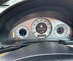 08 Mercedes E 220 CDI - Image 6/9