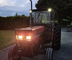 Case International 885 Tractor - Image 6/10