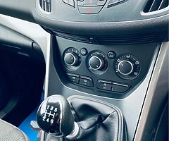 2015 Ford Kuga - Image 5/10